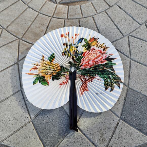 Vintage Hand Painted Floral Accordion Hand Held Paper Fan - Picture 10 of 10